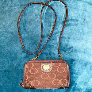 Mini handbag with optional strap